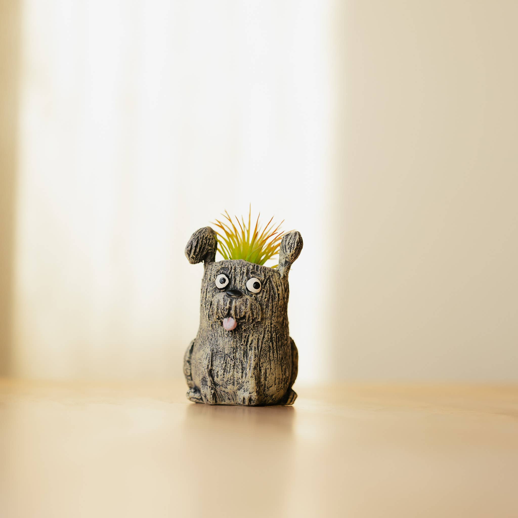 MacDuff Dog Blobhouse Planter