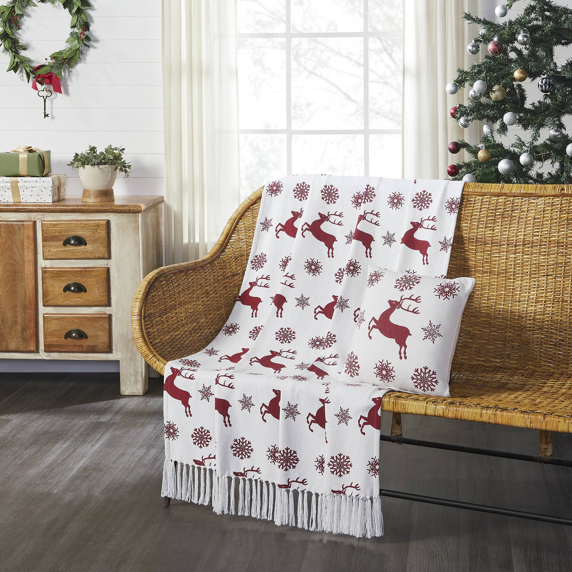 Scandia Snowflake Red White Woven Throw 50"x60"