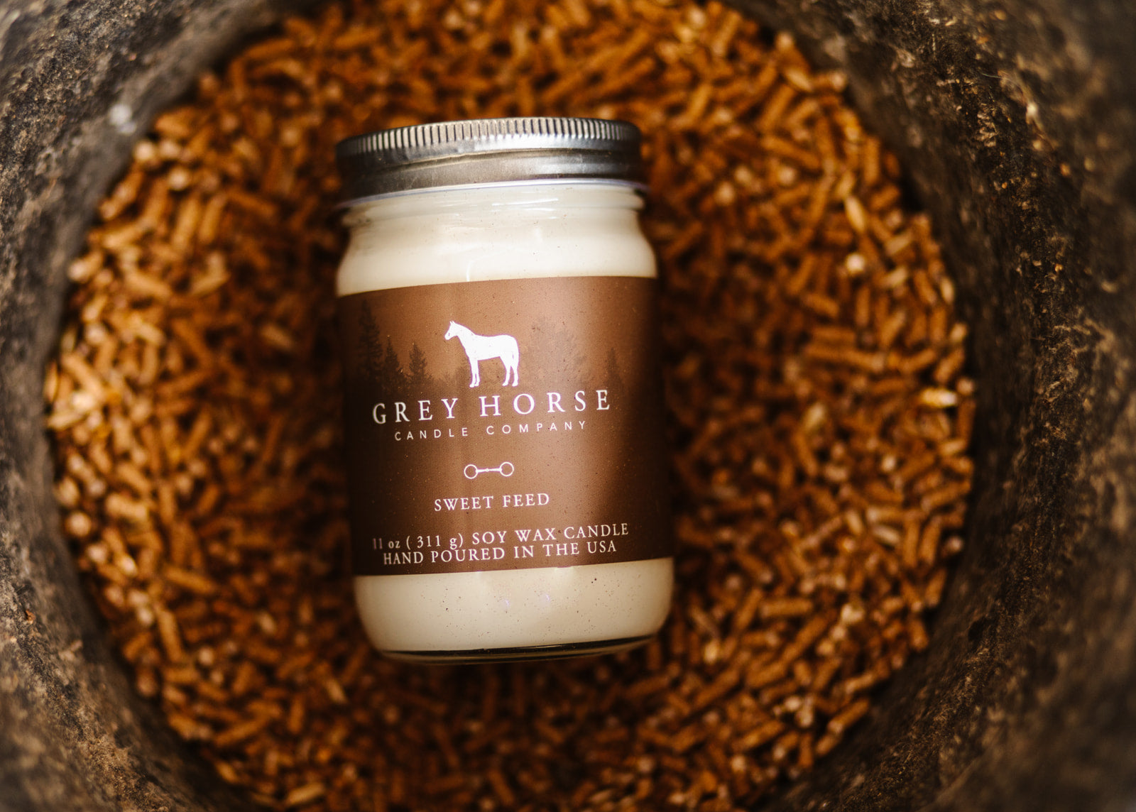 Grey Horse Candle Company Sweet Feed Candle - Thumbnail 3