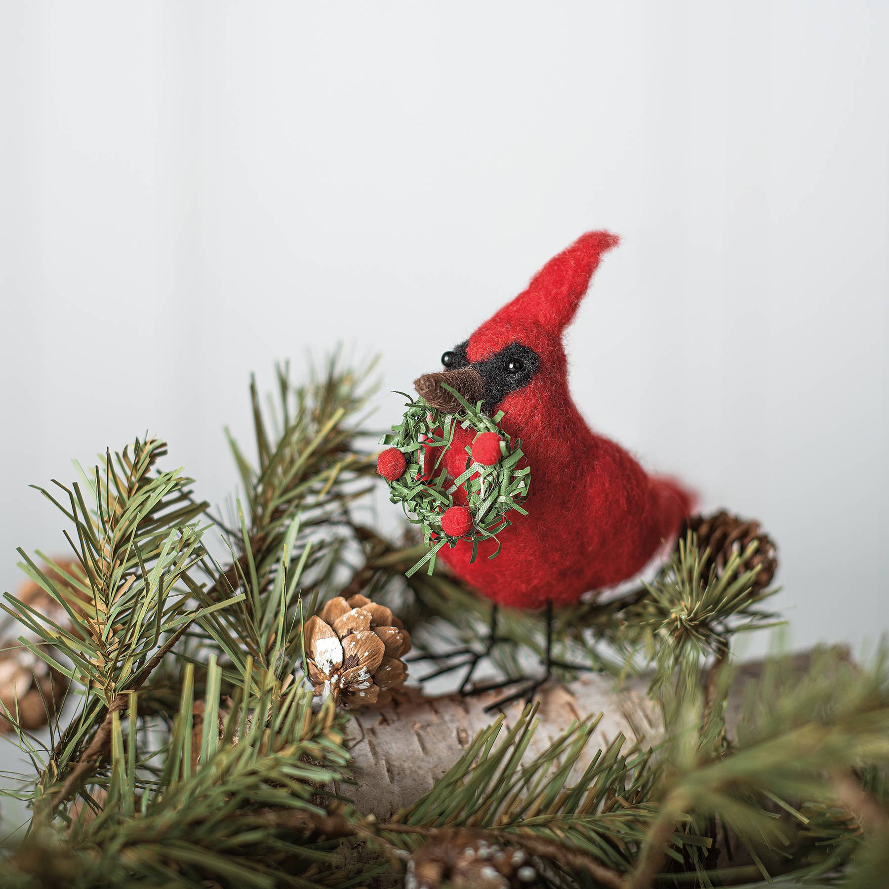 Cardinal With Wreath Critter