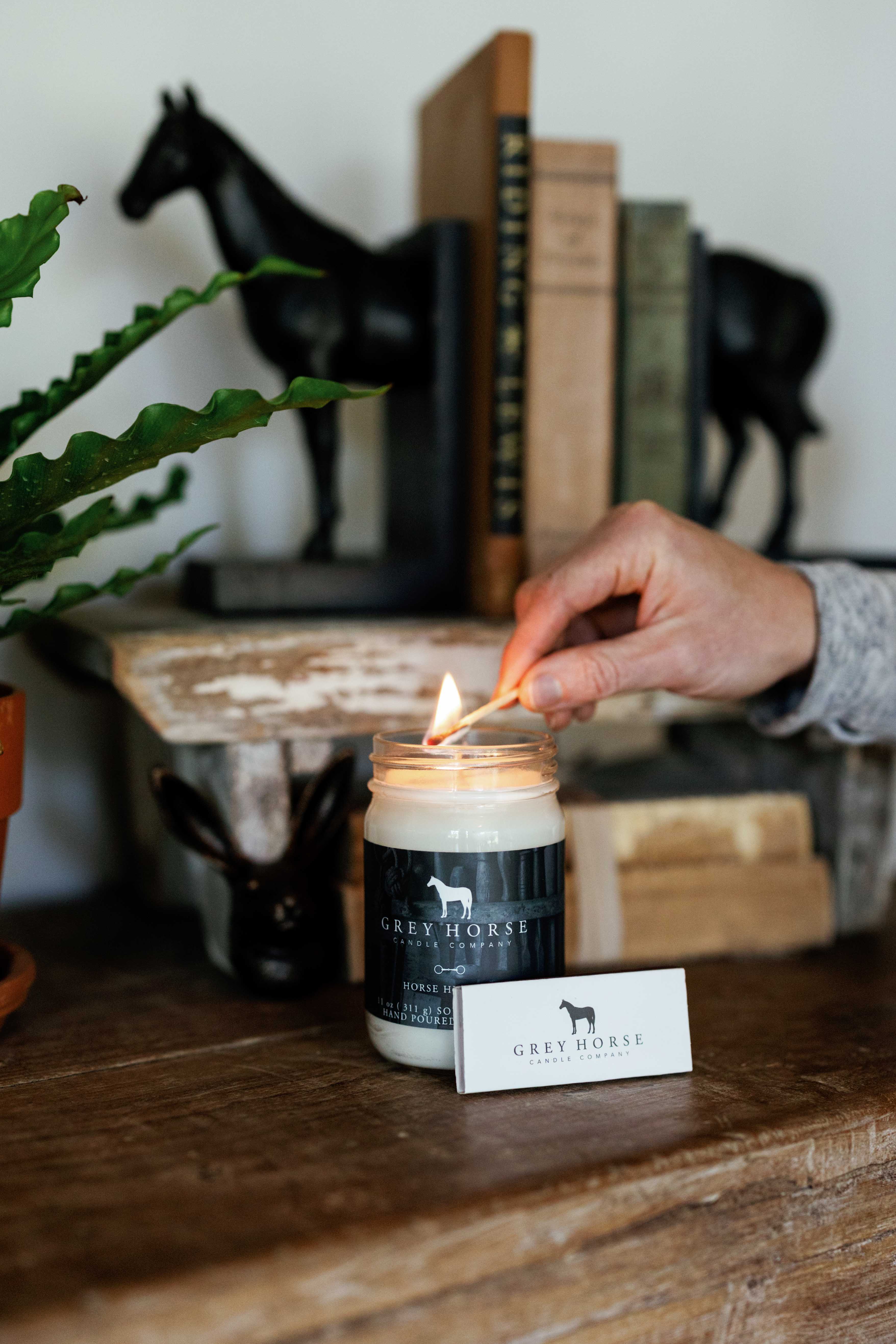 Horse Husband Soy Candle - Thumbnail 5