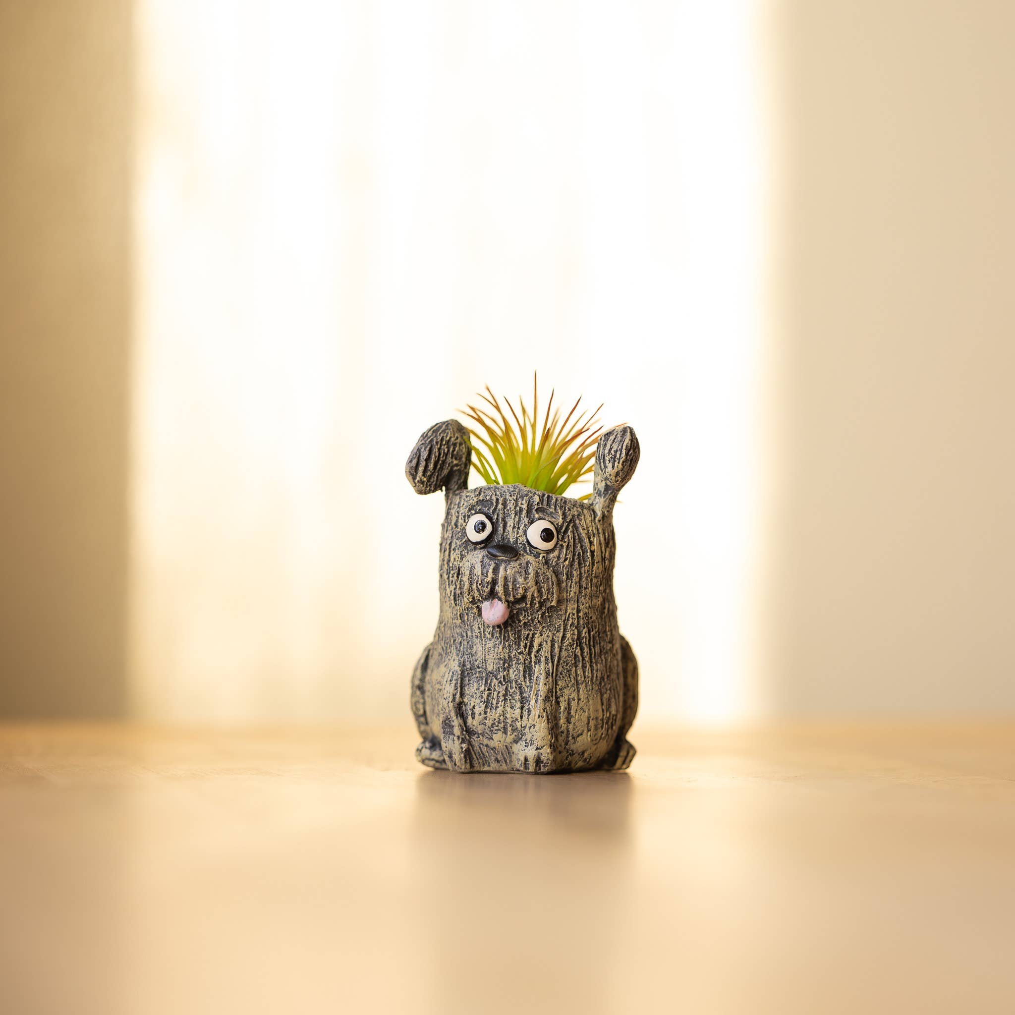 MacDuff Dog Blobhouse Planter